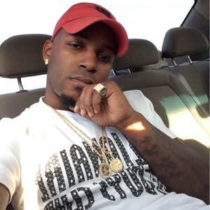 Meet your Posher, Derrick